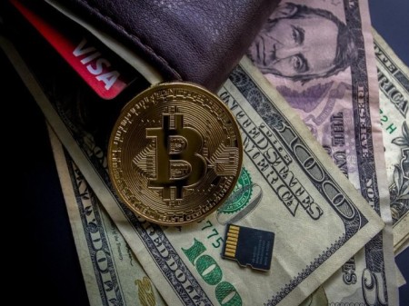 How Do You Make Money in Cryptocurrency? Here&rsquo;s how you make money in cryptocurrency: hold assets, stake coins, or get paid in crypto for work. No technical degree required.
